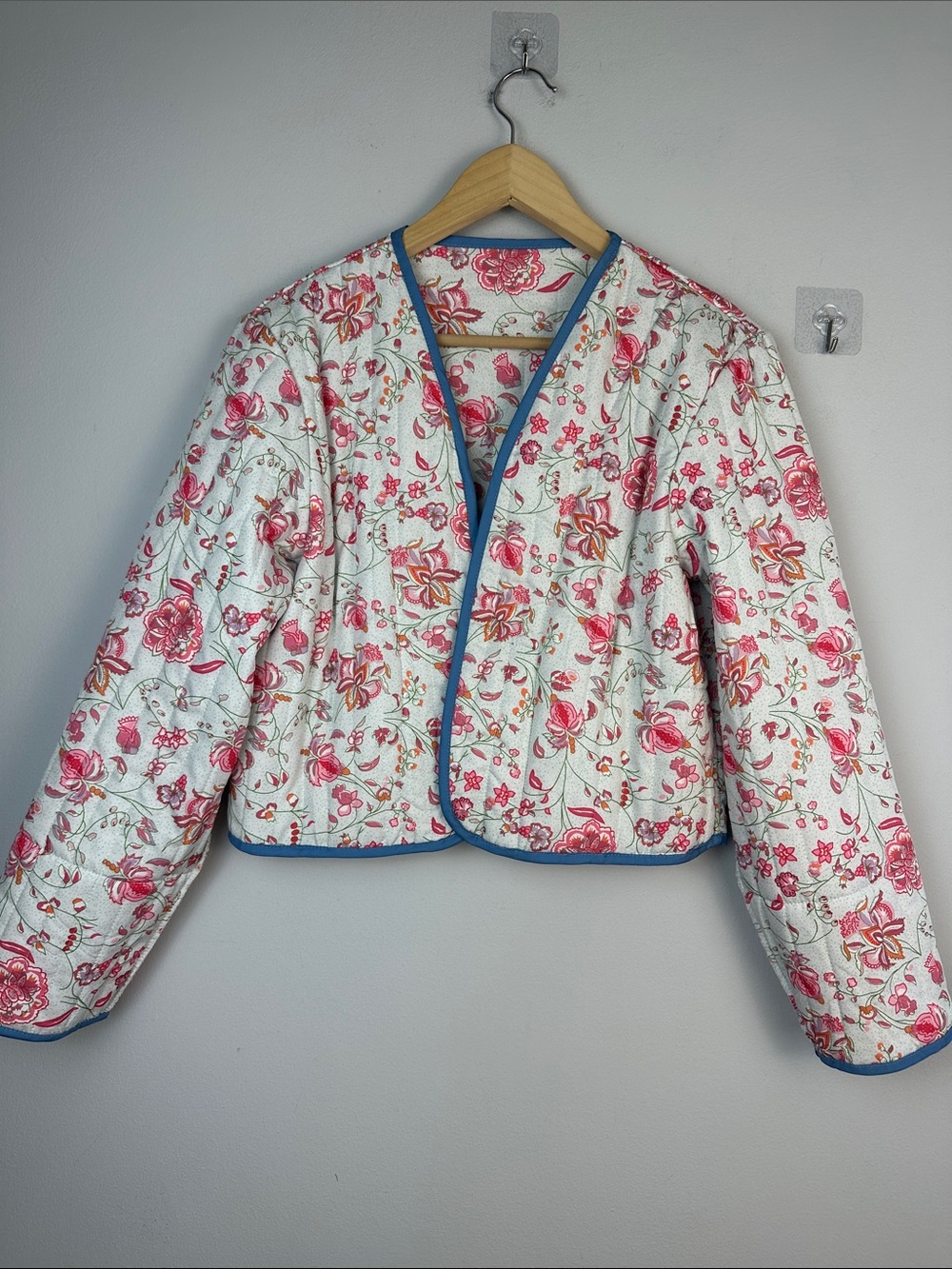 NWOT Women’s Floral Quilted Open Front Jacket Long Sleeve Cropped Bohemian Small - Picture 15 of 16